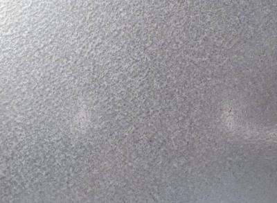 Chapeamento de zinco preto no alumínio